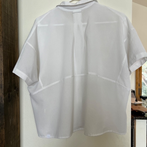 Lululemon Full Day Ahead Short Sleeve Shirt. Size 6 - Picture 2 of 7